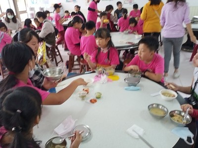 1091208國際學伴活動_201209_151圖片