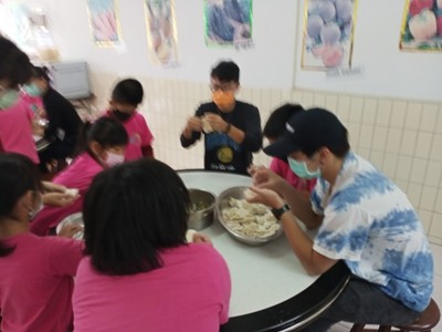 1091208國際學伴活動_201209_236圖片