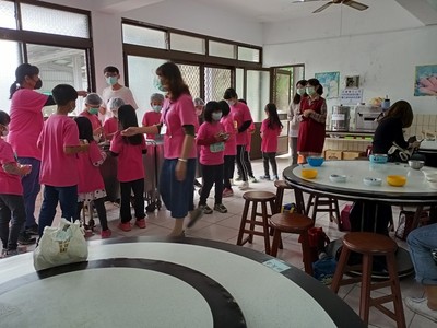1091208國際學伴活動_201209_157圖片