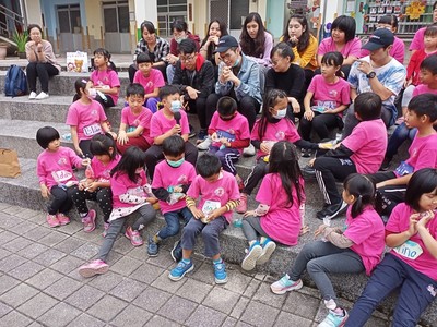 1091208國際學伴活動_201209_45圖片