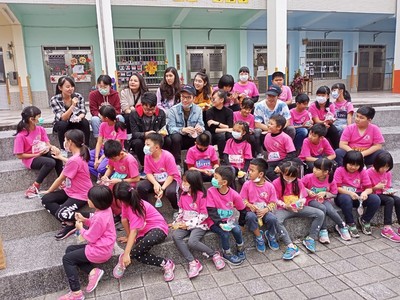 1091208國際學伴活動_201209_32圖片
